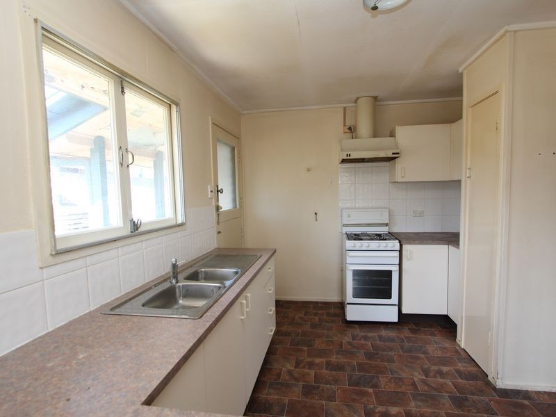 56 Kynance Street, Leichhardt QLD 4305