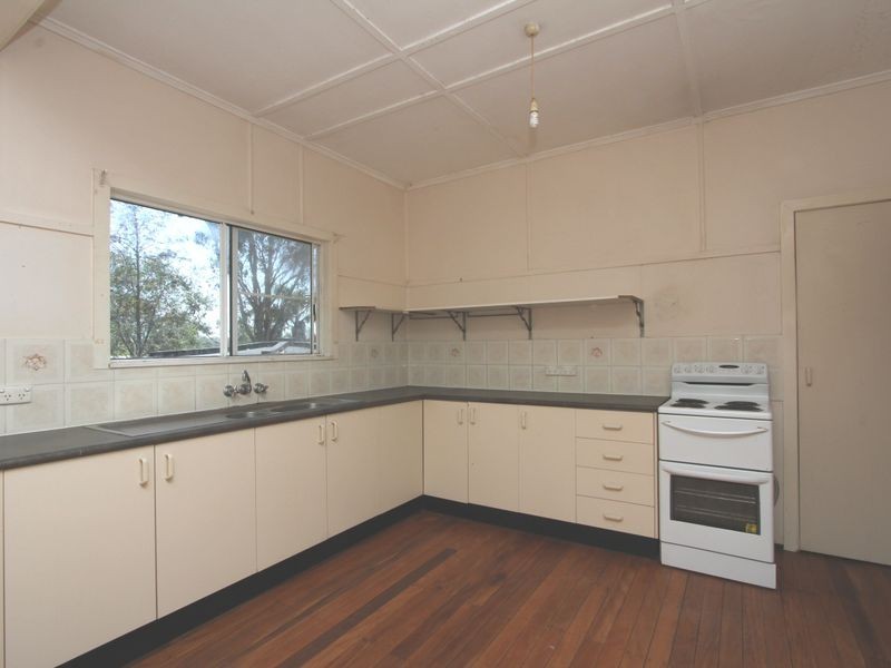 14 Macaulay Street, Fernvale QLD 4306