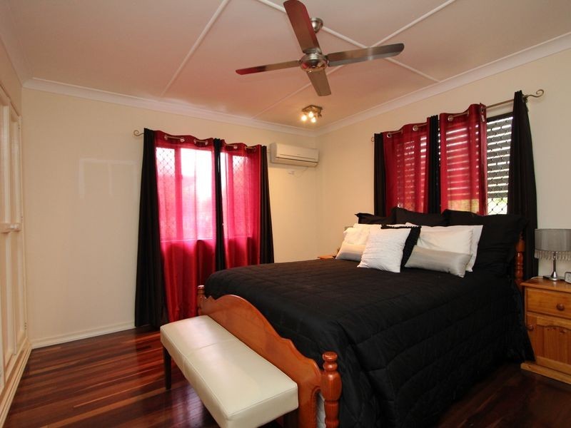 23 Blaxland Street, Eastern Heights QLD 4305
