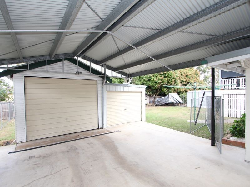 23 Blaxland Street, Eastern Heights QLD 4305