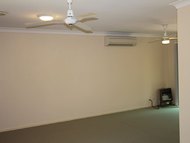 14 Edith Drive, North Ipswich QLD 4305