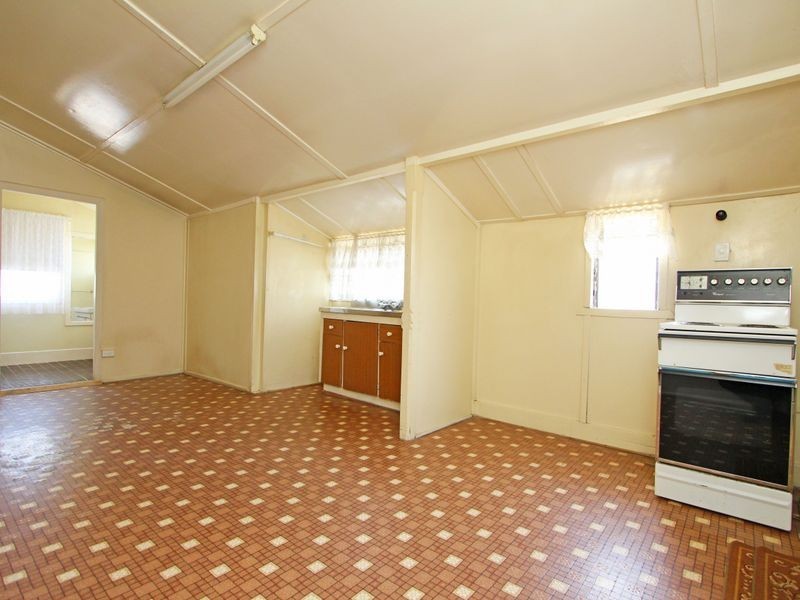 49 Omar Street, West Ipswich QLD 4305