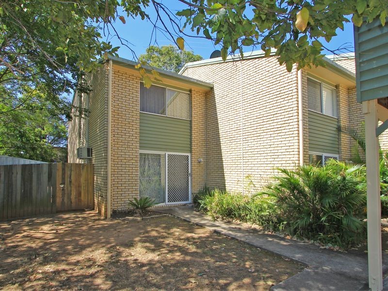 3/5 Duce Street, Bundamba QLD 4304