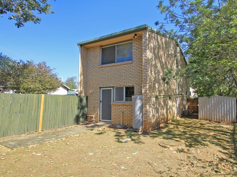 3/5 Duce Street, Bundamba QLD 4304