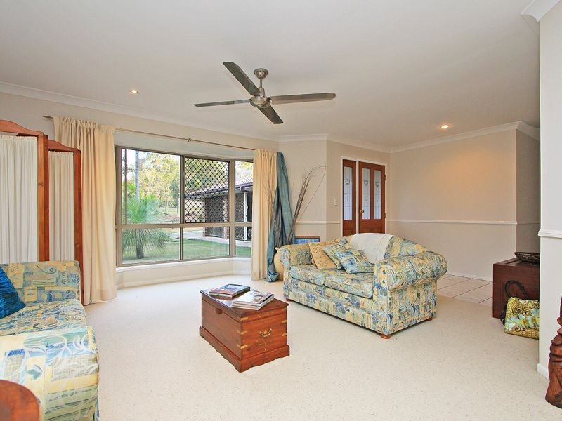 3 Gabbinbar Court, Pine Mountain QLD 4306