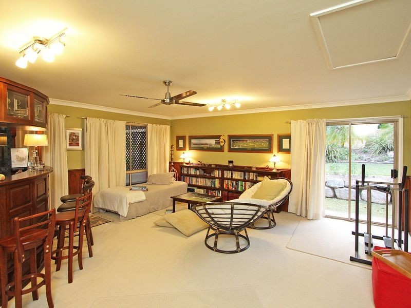 3 Gabbinbar Court, Pine Mountain QLD 4306