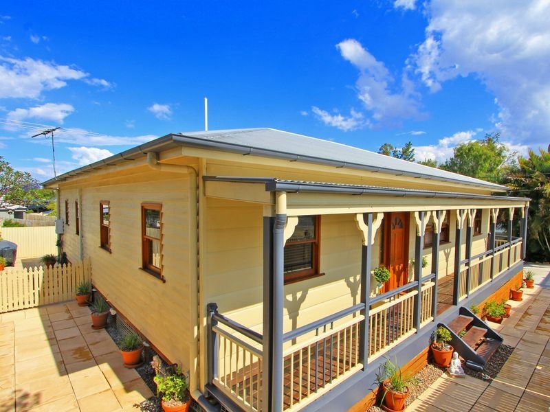 35 Pine Street, North Ipswich QLD 4305