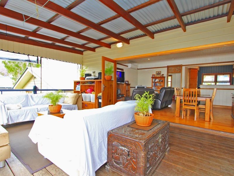 35 Pine Street, North Ipswich QLD 4305