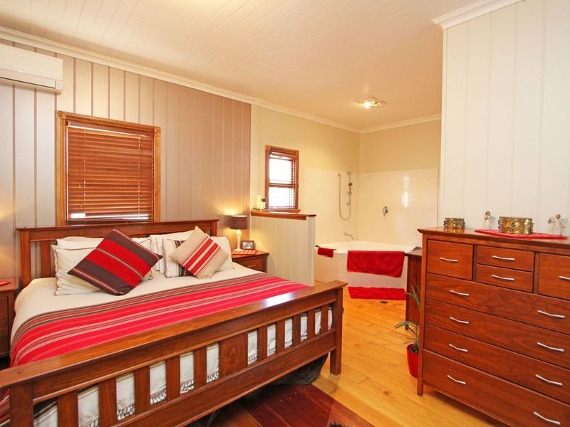 35 Pine Street, North Ipswich QLD 4305