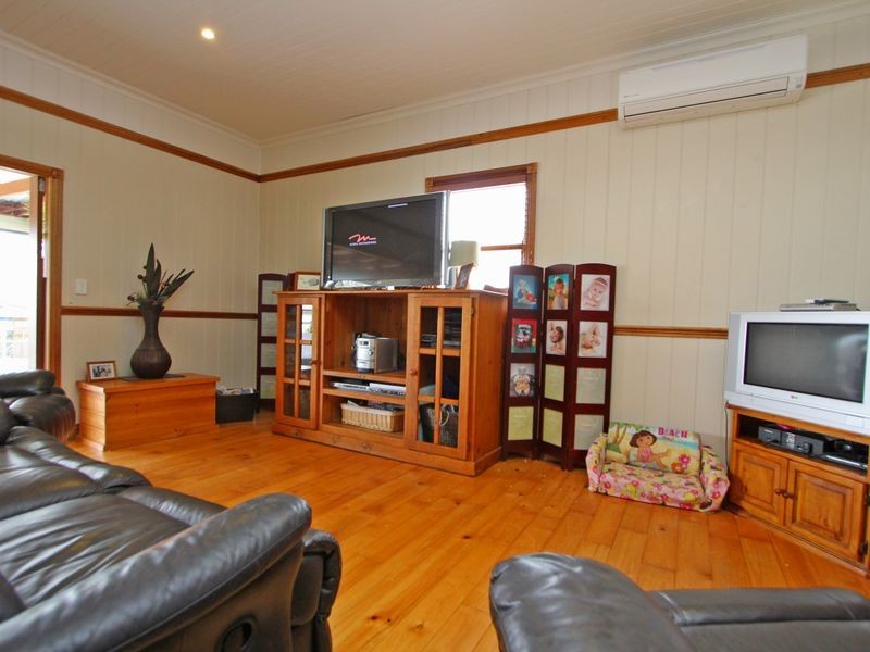 35 Pine Street, North Ipswich QLD 4305