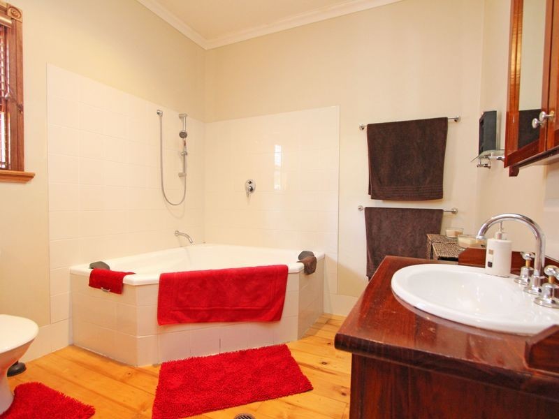 35 Pine Street, North Ipswich QLD 4305