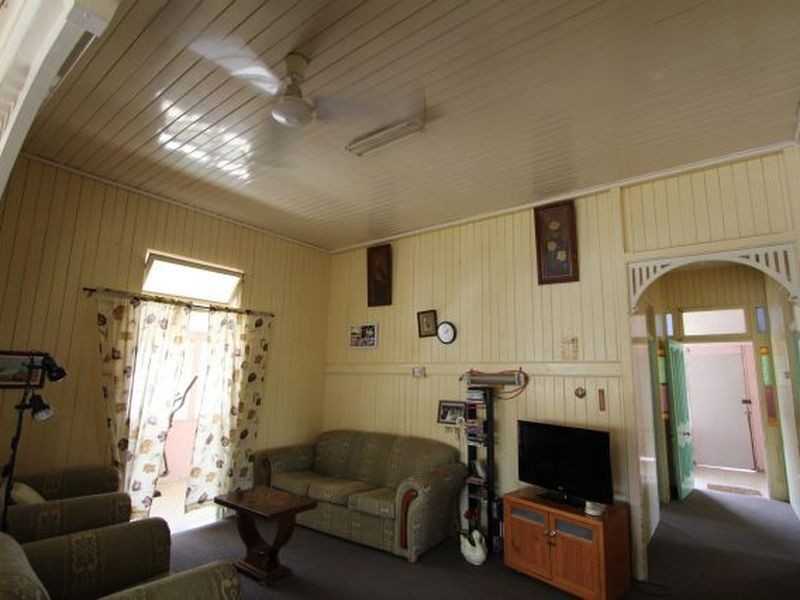 28 Lowry Street, North Ipswich QLD 4305