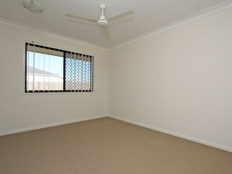 10 Kingfisher Way, Lowood QLD 4311