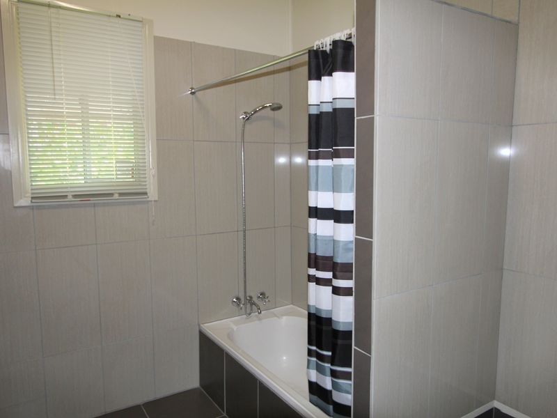 12 Lindsay Street, Bundamba QLD 4304