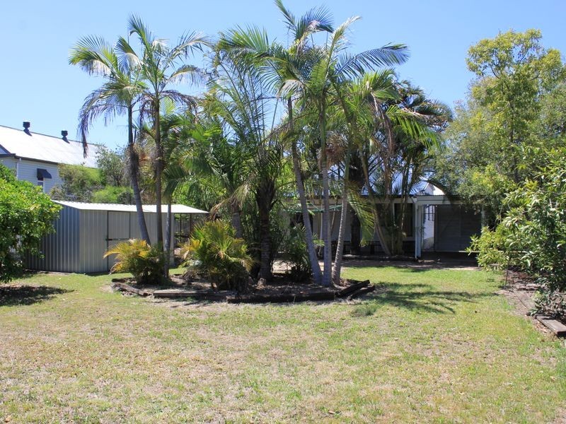 12 Lindsay Street, Bundamba QLD 4304