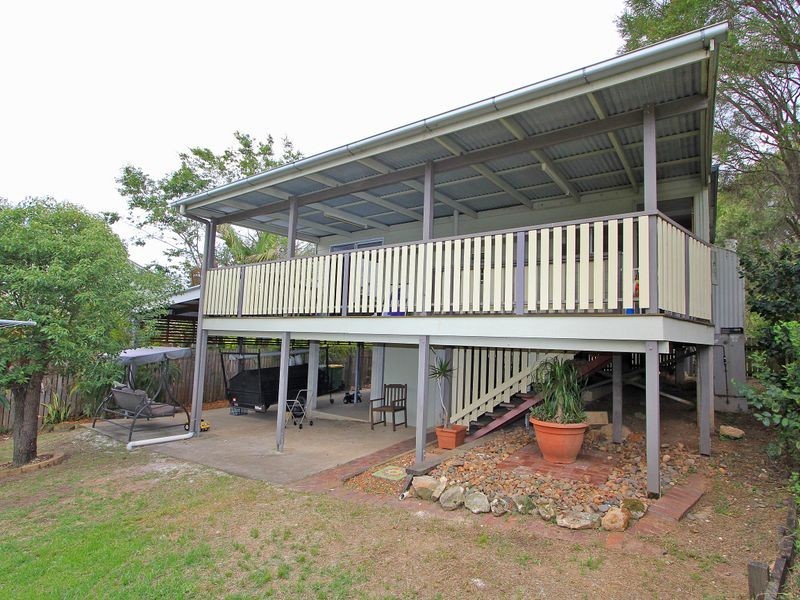 12 Williams Street East, Woodend QLD 4305