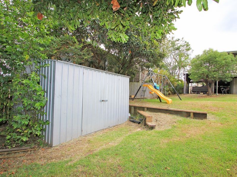12 Williams Street East, Woodend QLD 4305