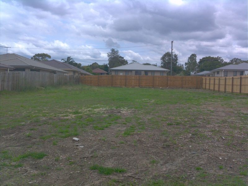 4 Stathis Place, Bundamba QLD 4304