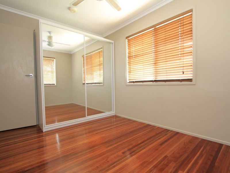 25 Ironbark Crescent, Raceview QLD 4305