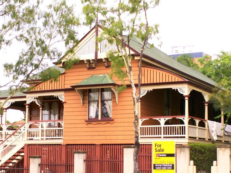 22 Roderick Street, Ipswich QLD 4305
