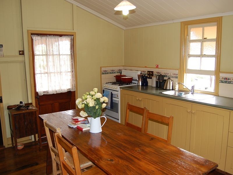 22 Roderick Street, Ipswich QLD 4305