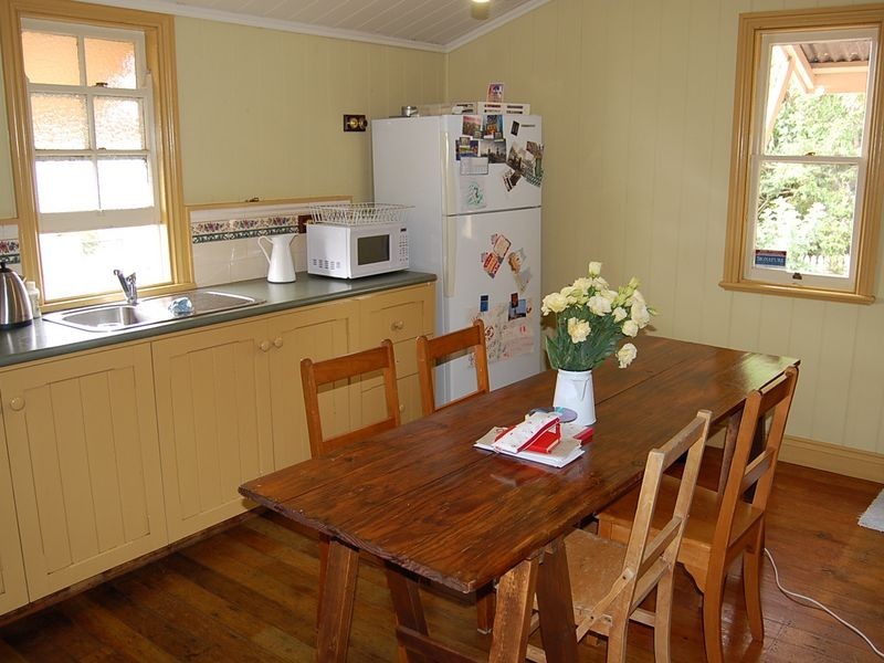 22 Roderick Street, Ipswich QLD 4305