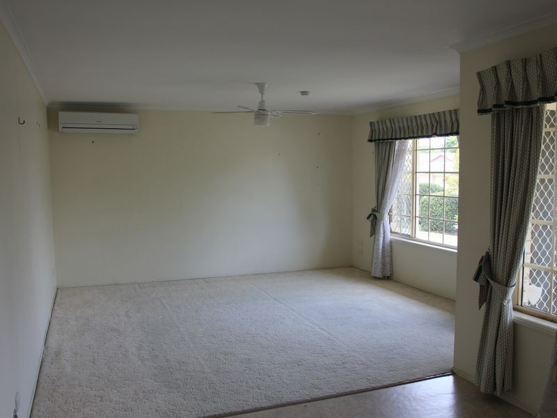 2/112B Robertson Road, Eastern Heights QLD 4305
