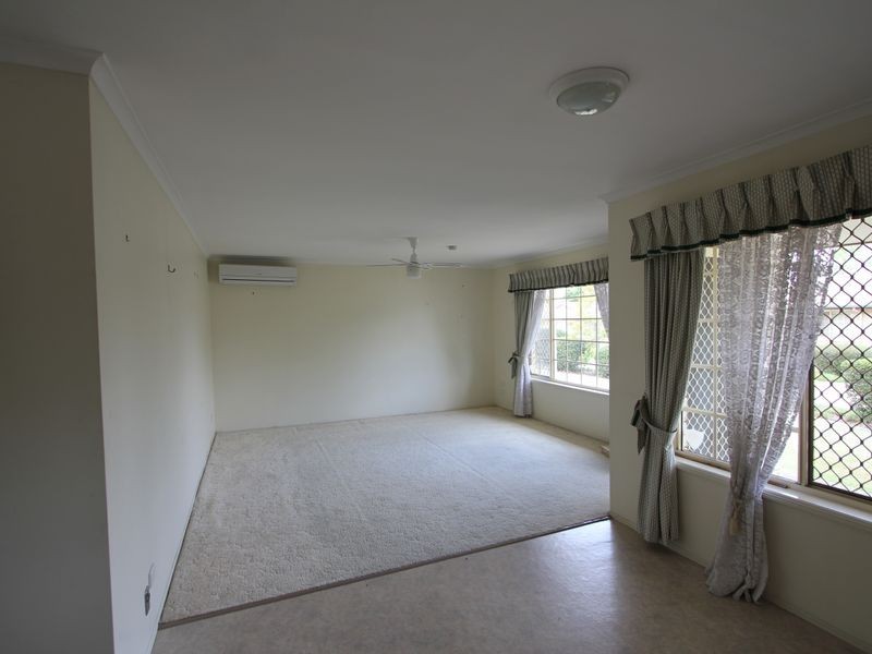 2/112B Robertson Road, Eastern Heights QLD 4305