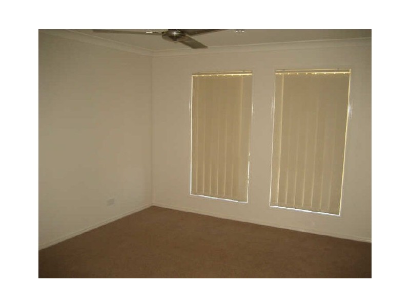 16 Brighton Court, Raceview QLD 4305