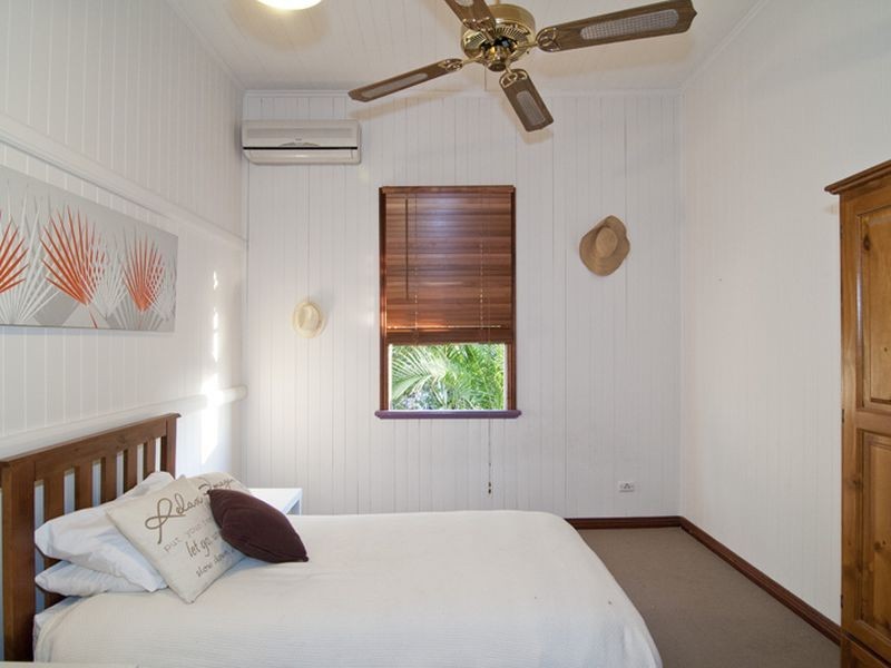 7 Pemberton Street, Booval QLD 4304