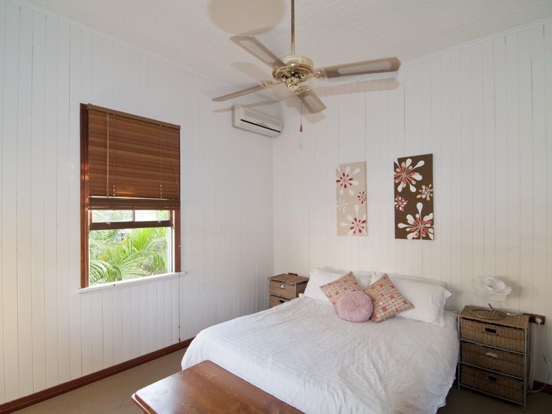 7 Pemberton Street, Booval QLD 4304