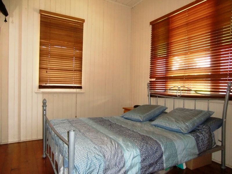 12 Swan Street, Brassall QLD 4305