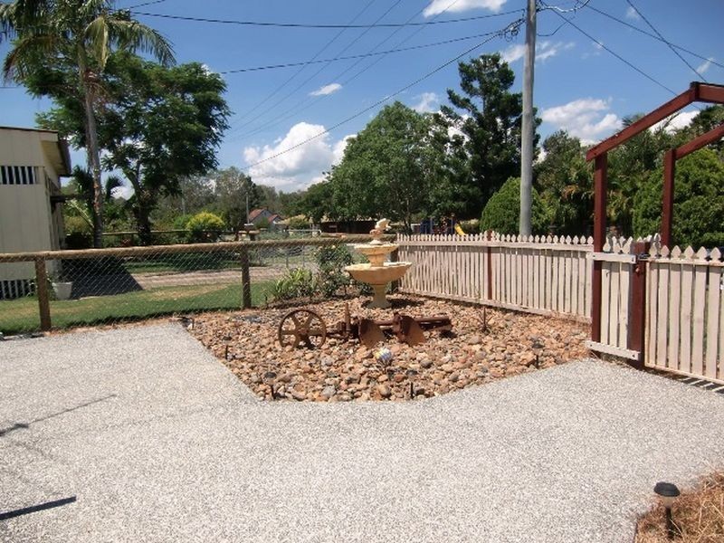 12 Swan Street, Brassall QLD 4305