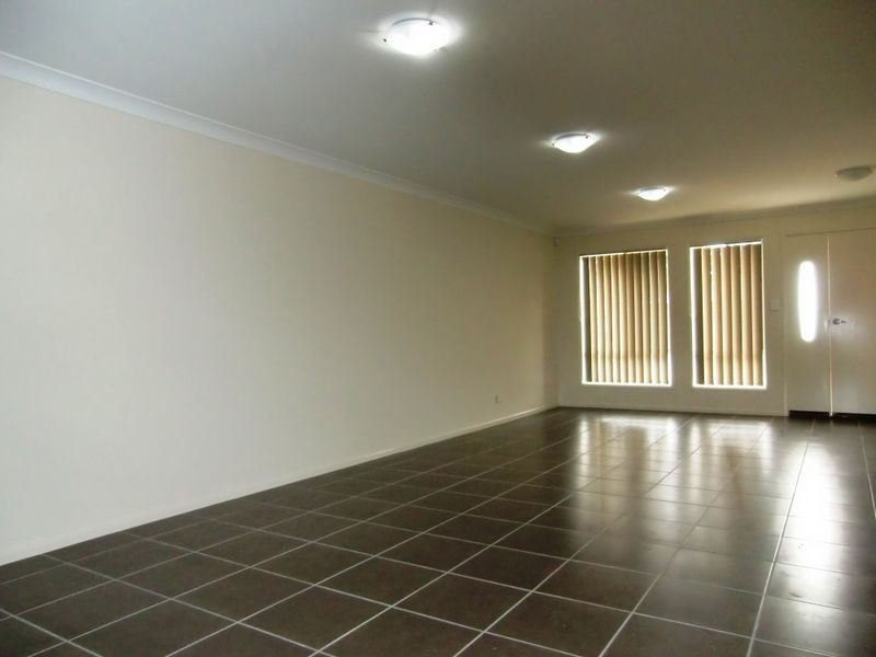 1/12 Lexington Street, Flinders View QLD 4305