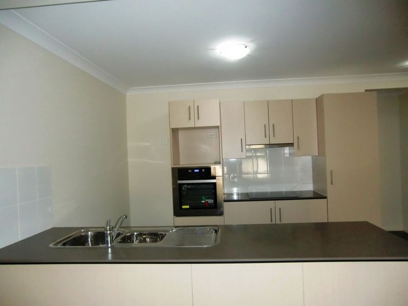 1/12 Lexington Street, Flinders View QLD 4305