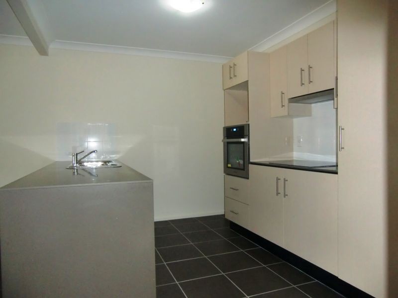 1/12 Lexington Street, Flinders View QLD 4305