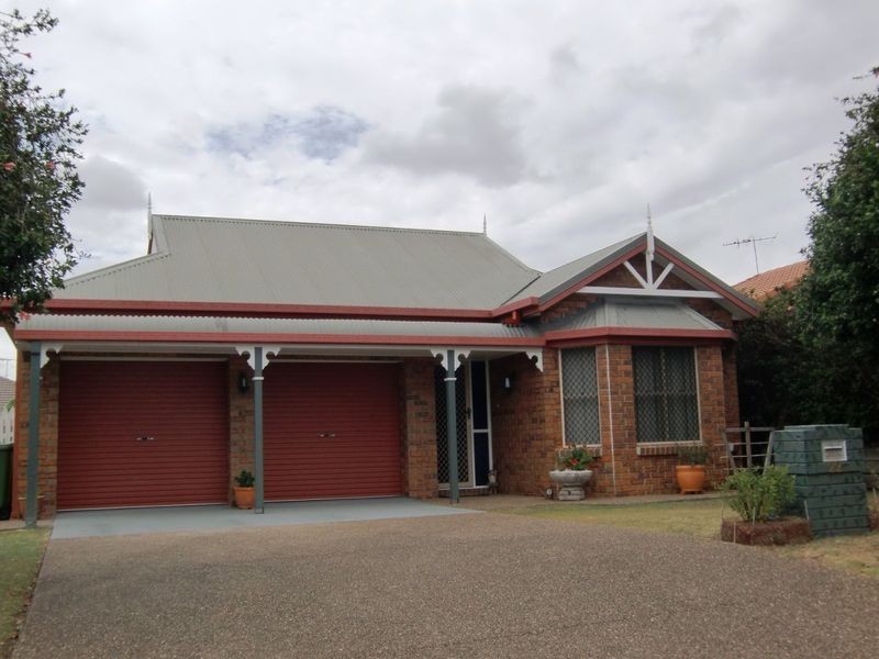 22 Dianthus Place, Flinders View QLD 4305