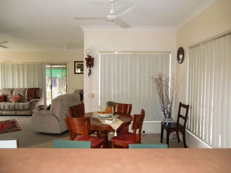 22 Dianthus Place, Flinders View QLD 4305