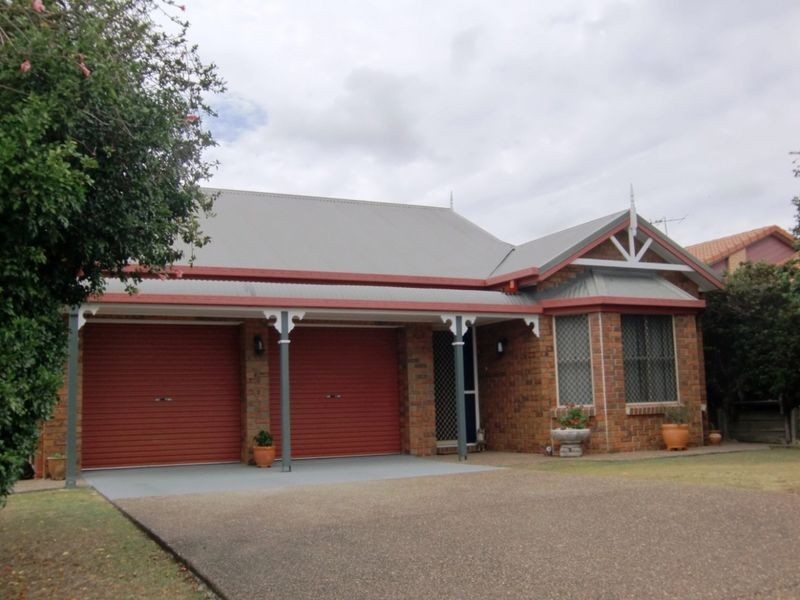 22 Dianthus Place, Flinders View QLD 4305