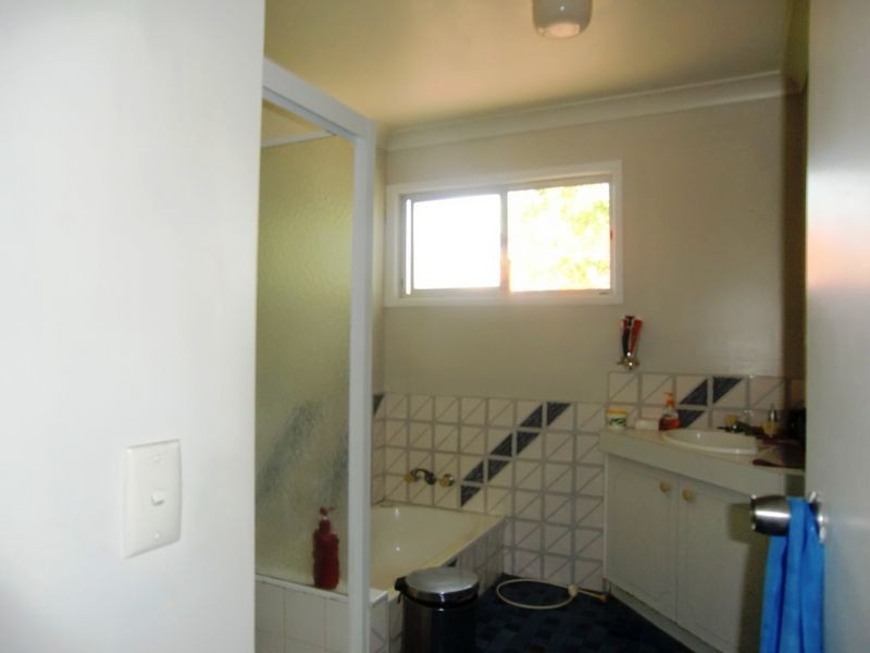 63 Moores Pocket Road, Moores Pocket QLD 4305