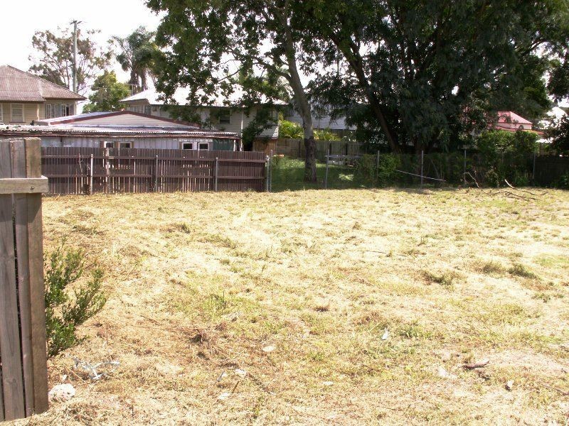 21 Grange Road, Newtown QLD 4305