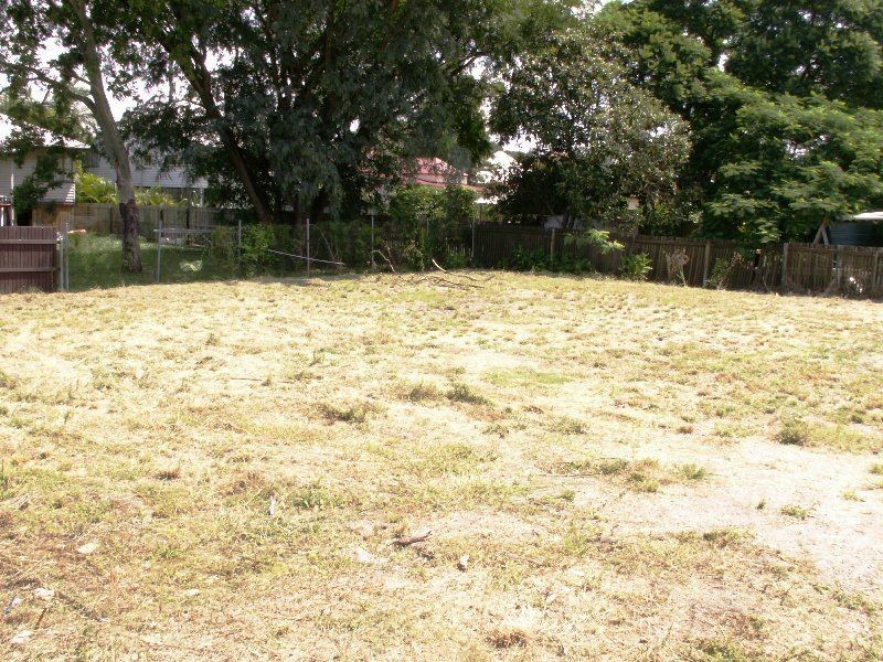 21 Grange Road, Newtown QLD 4305