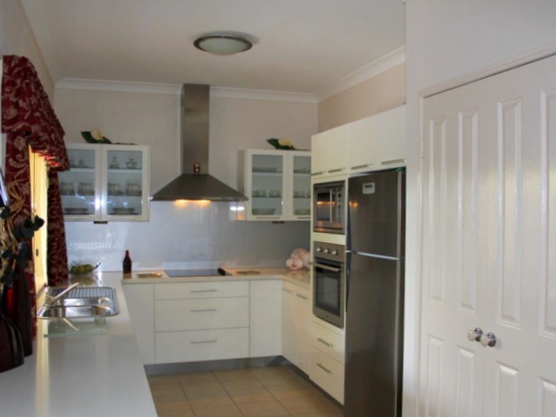 12 Jura Street, Brassall QLD 4305