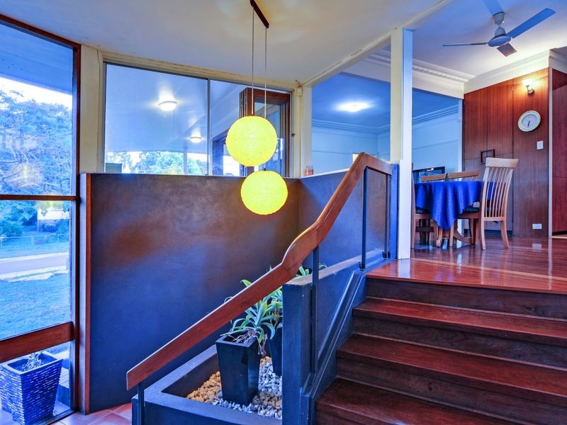 8 Tower Street, Eastern Heights QLD 4305