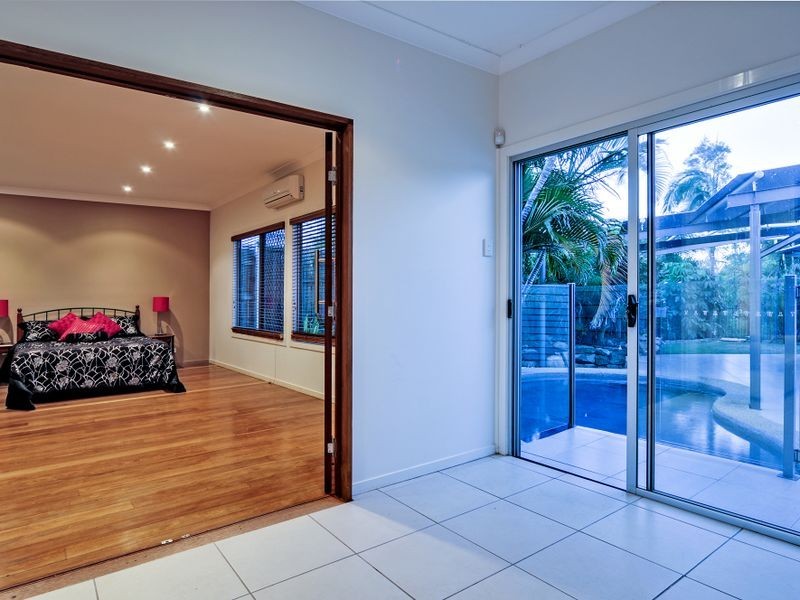 8 Tower Street, Eastern Heights QLD 4305