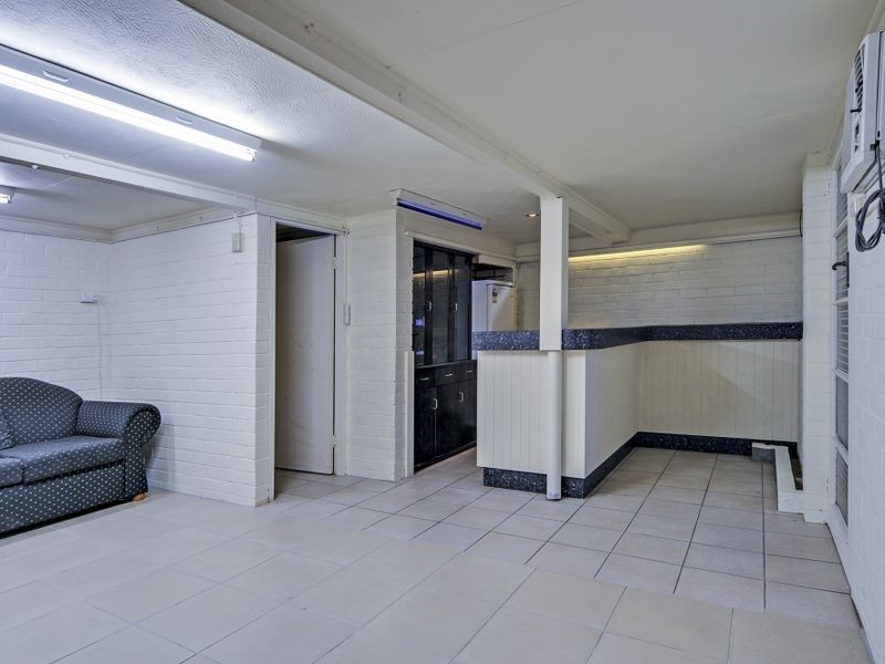 8 Tower Street, Eastern Heights QLD 4305