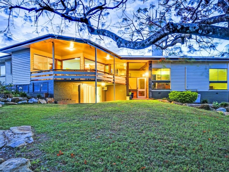 8 Tower Street, Eastern Heights QLD 4305