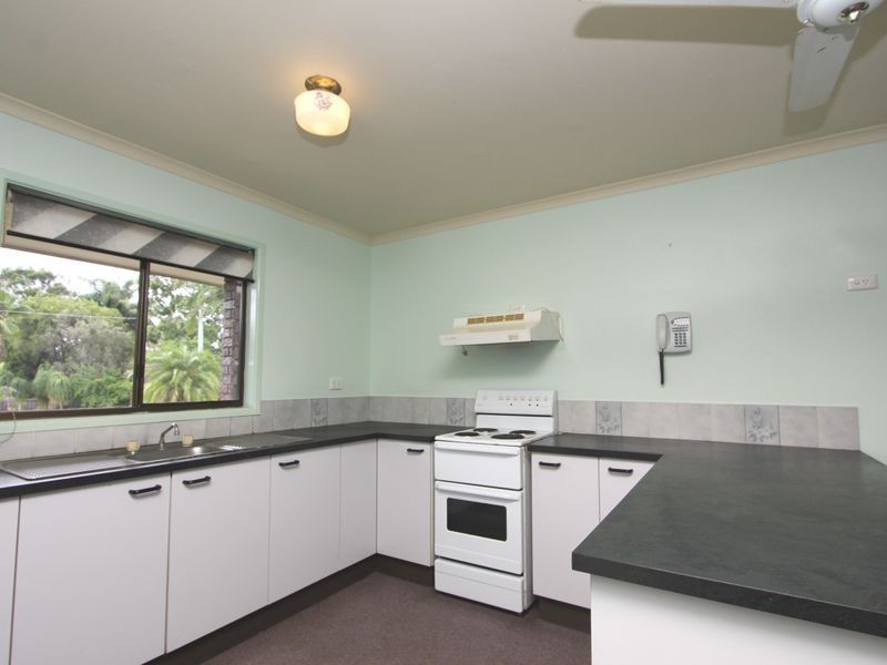 6 Vi Court, Brassall QLD 4305