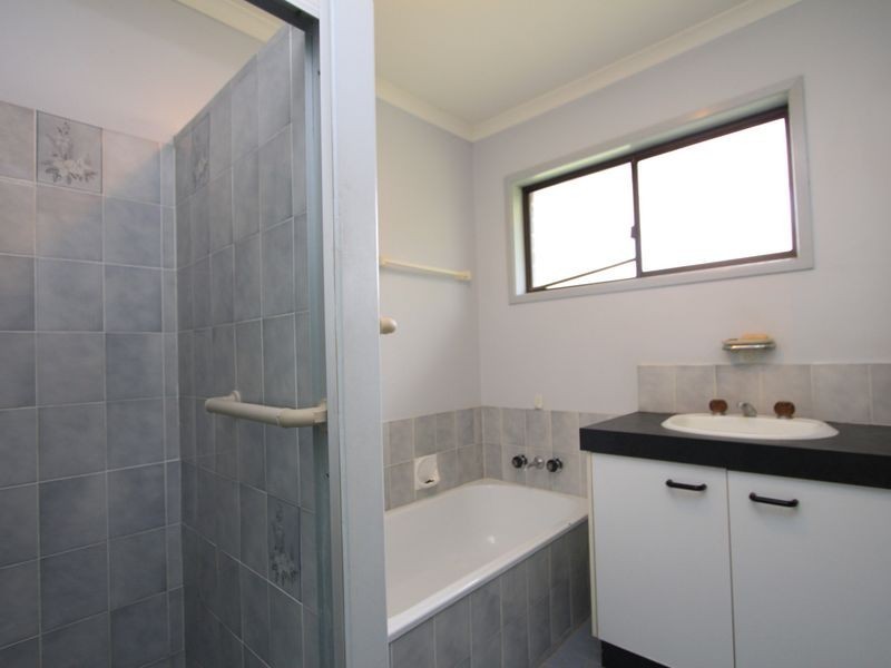 6 Vi Court, Brassall QLD 4305