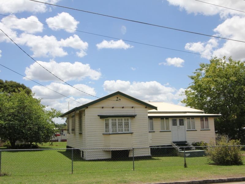 3 Hayes Street, Raceview QLD 4305